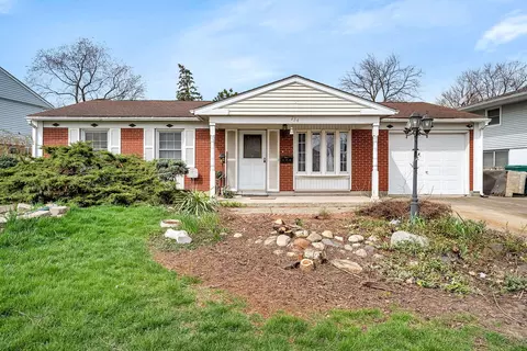 334 Hickory Ave, Romeoville, IL 60446