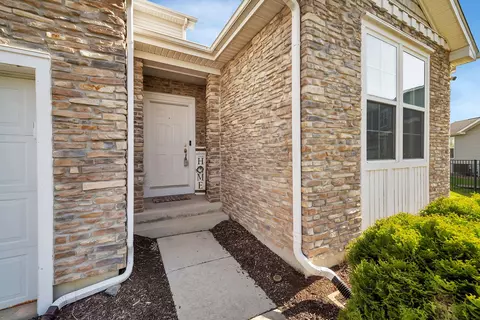 Exterior - 25412 Springview Ct, Plainfield, IL 60544 photo 4 of 10