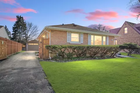Exterior - 835 Rose Ave, Des Plaines, IL 60016 photo 2 of 8