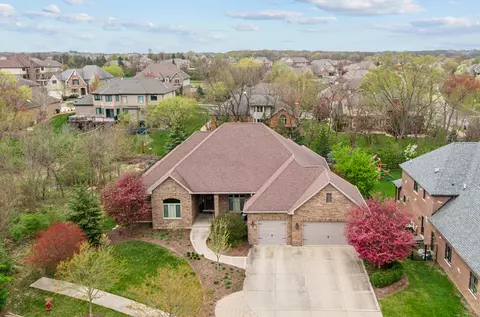 19508 Sarkis Dr, Mokena, IL 60448