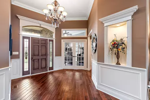 Entry Way - 19508 Sarkis Dr, Mokena, IL 60448 photo 1 of 2