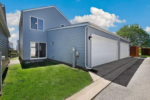 983 Symphony Dr, Aurora, IL 60504 photo 18