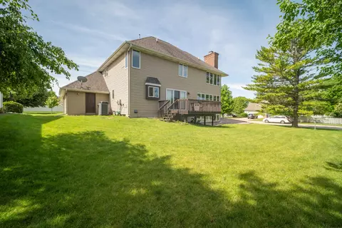 3202 Eagle Crest Rd, Bloomington, IL 61704 photo 3