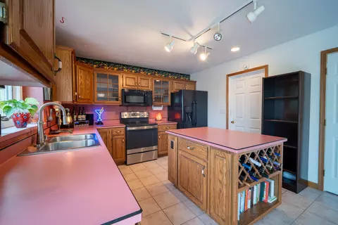 3202 Eagle Crest Rd, Bloomington, IL 61704 photo 12