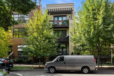 2215 W Wabansia Ave #1, Chicago, IL 60647