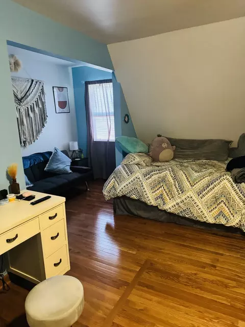 Bedroom - 1302 W Jackson St, Ottawa, IL 61350 photo 6 of 13