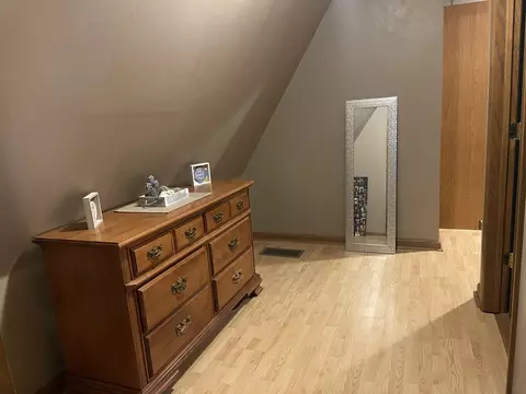 Bedroom - 1302 W Jackson St, Ottawa, IL 61350 photo 11 of 13