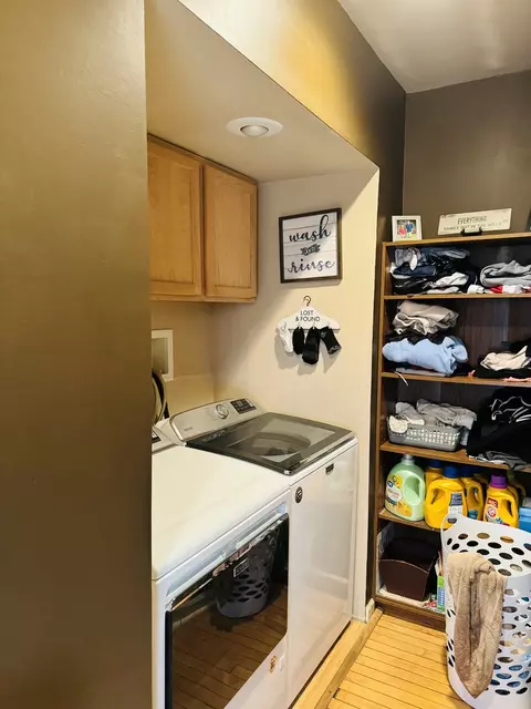 Kitchen - 1302 W Jackson St, Ottawa, IL 61350 photo 4 of 4