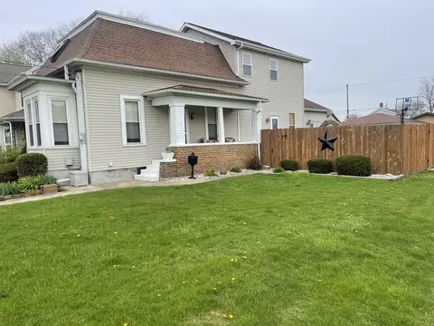 1302 W Jackson St, Ottawa, IL 61350
