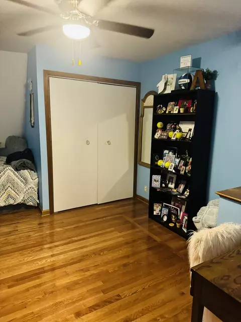 Bedroom - 1302 W Jackson St, Ottawa, IL 61350 photo 5 of 13