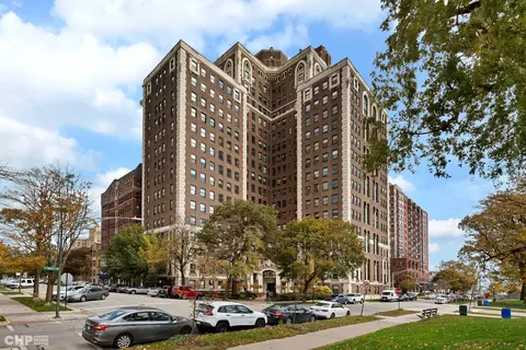 5555 S Everett Ave #E-14, Chicago, IL 60637