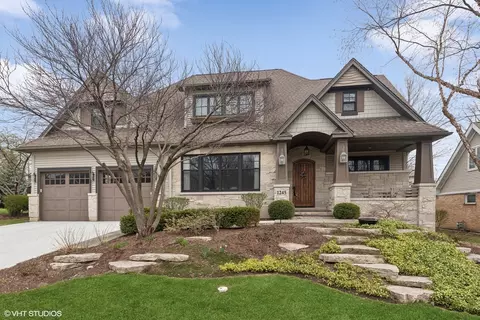 1245 N Illinois Ave, Arlington Heights, IL 60004