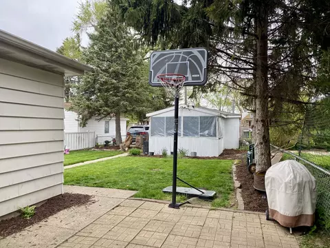9518 Jackson Ave, Brookfield, IL 60513 photo 18