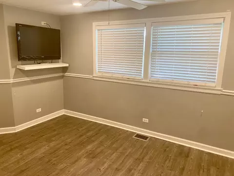 9518 Jackson Ave, Brookfield, IL 60513 photo 11