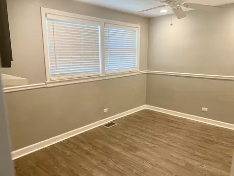9518 Jackson Ave, Brookfield, IL 60513 photo 10