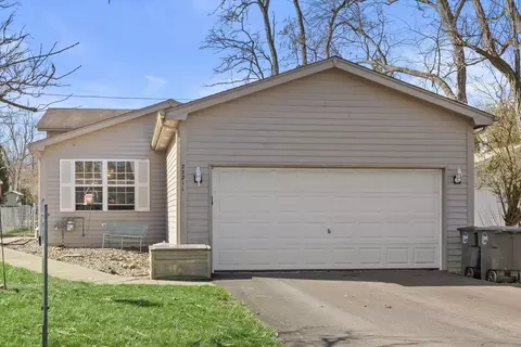 23211 81st Pl, Salem, WI 53168