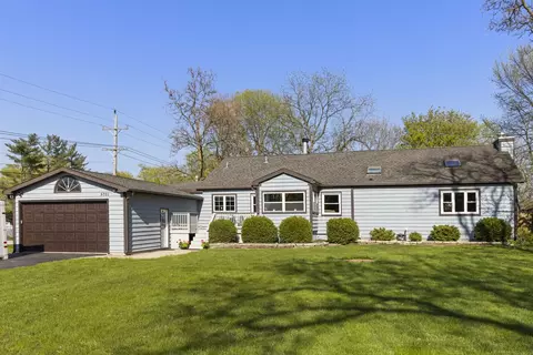 5701 Katrine Ave, Downers Grove, IL 60516