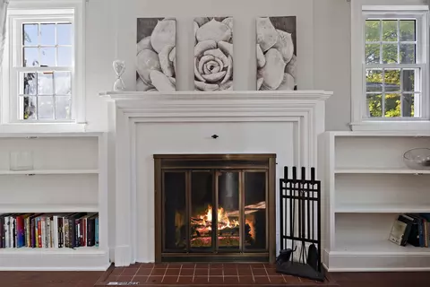 Living - 846 Cobb Blvd, Kankakee, IL 60901 photo 1 of 1