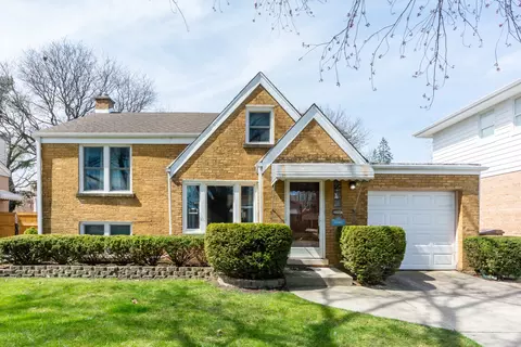 2232 S 3rd Ave, North Riverside, IL 60546
