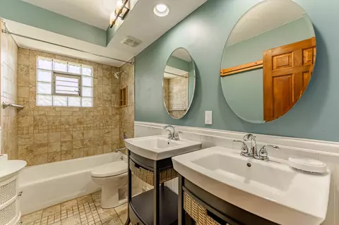 Bath - 1023 E Lowden Ave, Wheaton, IL 60189 photo 1 of 2