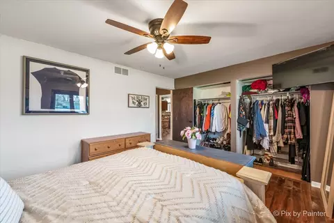 Bedroom - 4716 Jeffrey St, Mchenry, IL 60051 photo 2 of 4