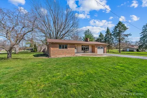 Exterior - 4716 Jeffrey St, Mchenry, IL 60051 photo 7 of 12