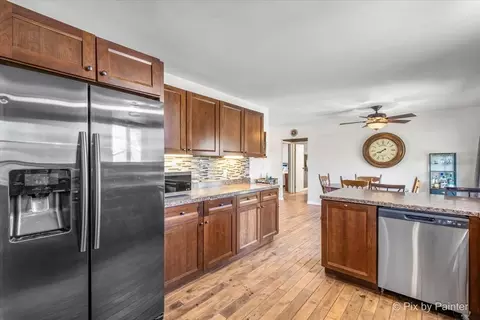 Kitchen - 4716 Jeffrey St, Mchenry, IL 60051 photo 5 of 5