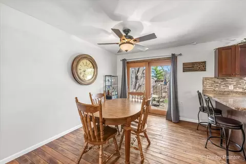 Dining - 4716 Jeffrey St, Mchenry, IL 60051 photo 2 of 2