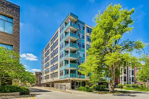 169 N Grove Ave #5C, Oak Park, IL 60301