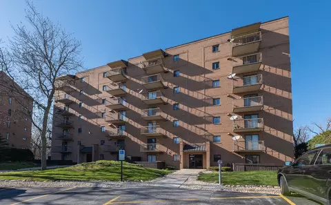 6000 Lake Bluff Dr #101, Tinley Park, IL 60477