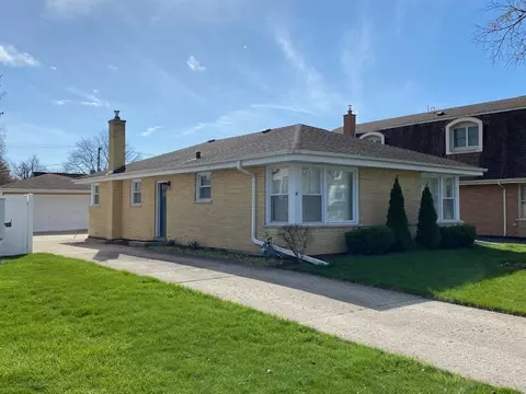 375 N Highland Ave, Elmhurst, IL 60126