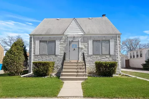 3345 N Oleander Ave, Chicago, IL 60634