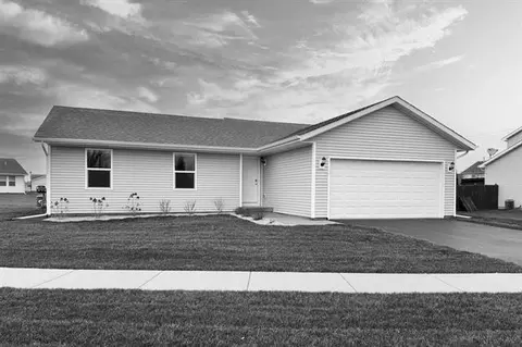 1250 Russell Rd, Belvidere, IL 61008