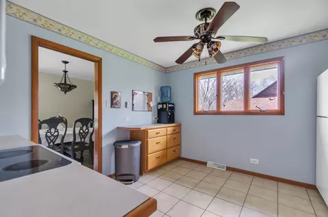 Bedroom - 2039 E Maple St, Crete, IL 60417 photo 1 of 5