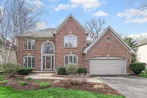 240 Long Oak Dr, West Chicago, IL 60185