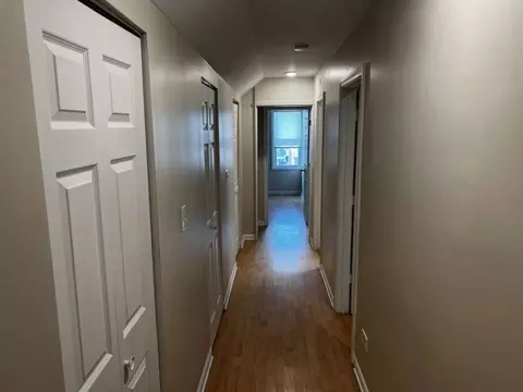 Entry Way - Undisclosed, Chicago, IL 60628 photo 2 of 4