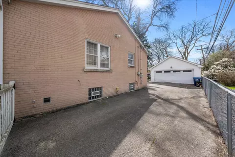 Exterior - 1084 S Des Plaines River Rd, Des Plaines, IL 60016 photo 5 of 5