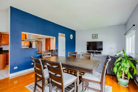 Dining - 9518 Dee Rd #2A, Des Plaines, IL 60016 photo 2 of 3