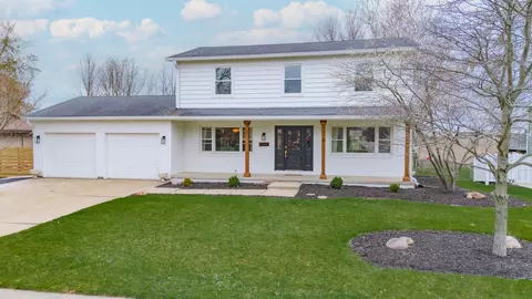 1805 Widermere Dr, Normal, IL 61761