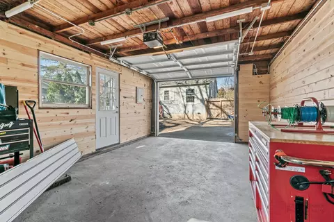 Exterior - 639 Edgebrook Ter, Elgin, IL 60120 photo 6 of 8