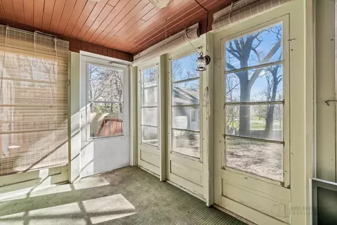 Exterior - 639 Edgebrook Ter, Elgin, IL 60120 photo 3 of 8