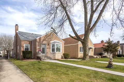 5131 N Mulligan Ave, Chicago, IL 60630