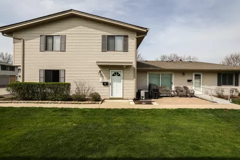 1116 Stoughton Ct #0, Schaumburg, IL 60194