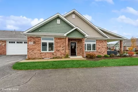 414 Stearn Dr #414, Genoa, IL 60135