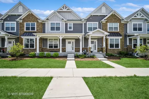 297 Hoffman Dr, Buffalo Grove, IL 60089