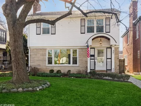 1107 E Mayfair Rd, Arlington Heights, IL 60004