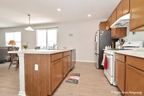 Kitchen - 2406 Truman Trl, Mchenry, IL 60050 photo 4 of 4