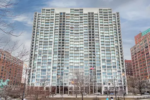 3200 N Lake Shore Dr #2306, Chicago, IL 60657