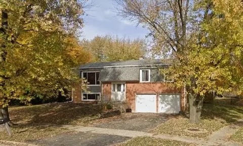 570 Miner Dr, Bolingbrook, IL 60440