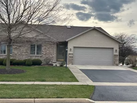 209 Pebbles Ave #2, Belvidere, IL 61008